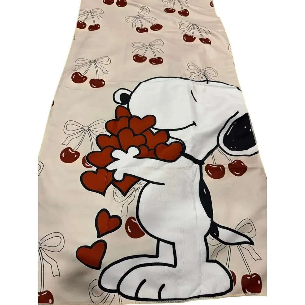 Snoopy with lots of red hearts beach towel